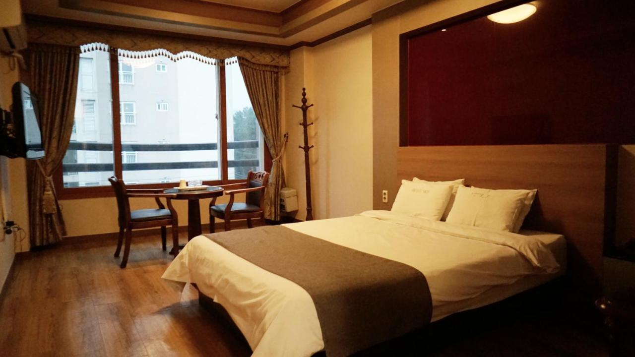 Sky Leaders Hotel Jeju Buitenkant foto