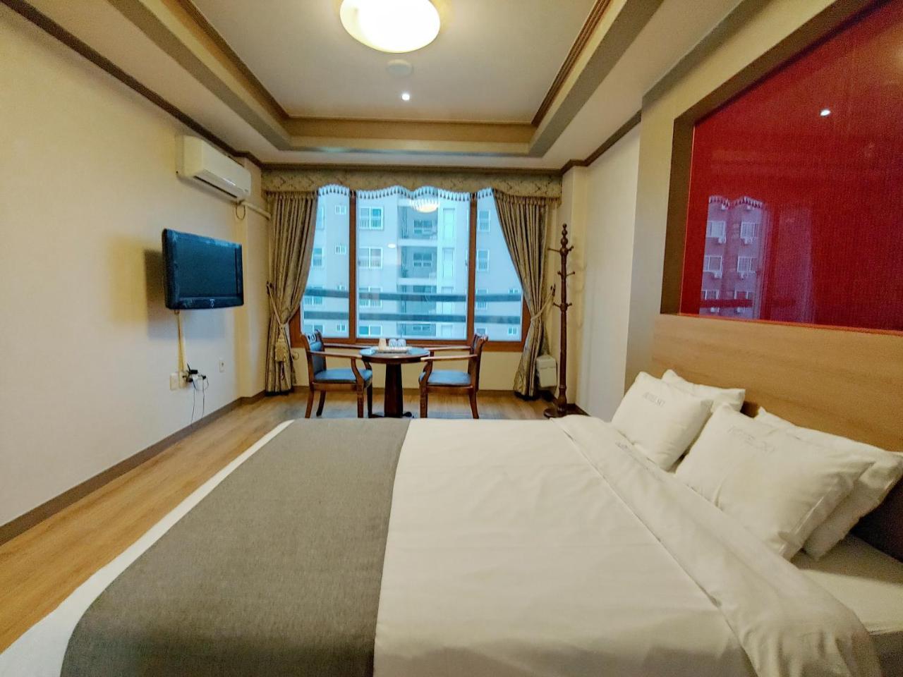 Sky Leaders Hotel Jeju Buitenkant foto